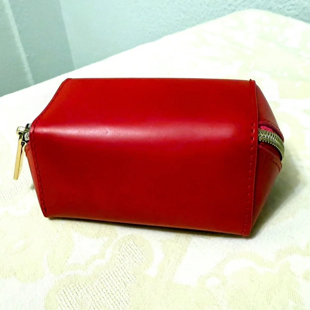 Elizabeth Arden Mini Red Cosmetic Bag Makeup Pouch NWOT